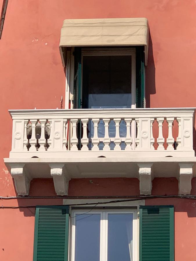Loft 53 Waterfront Of Genova Pegli Apartment Exterior photo