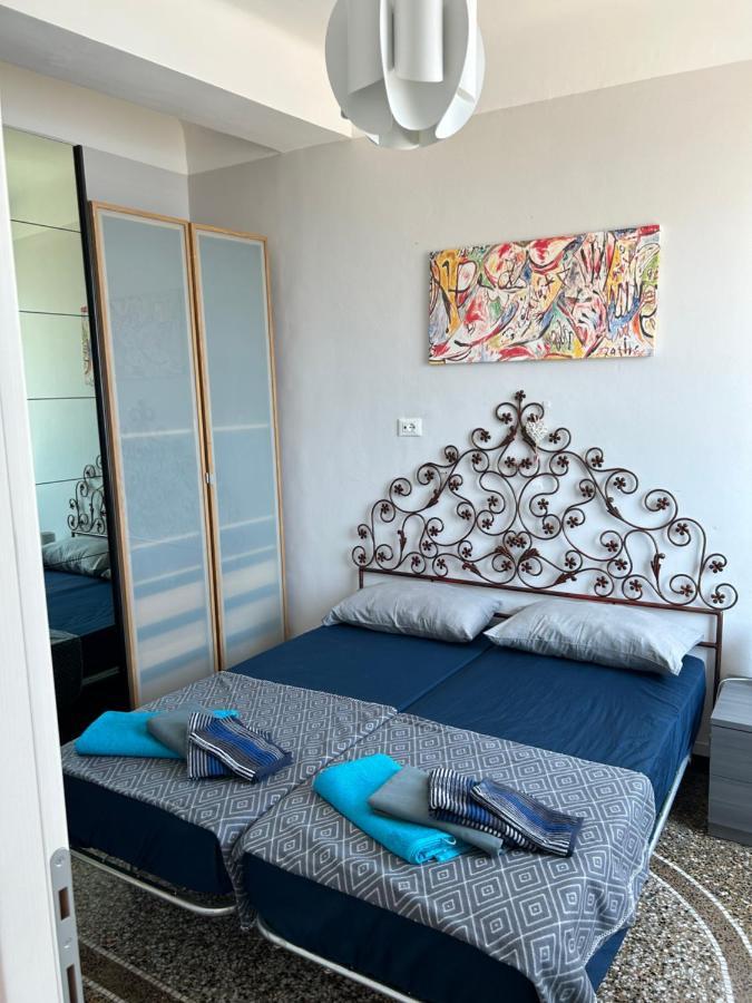 Loft 53 Waterfront Of Genova Pegli Apartment Exterior photo